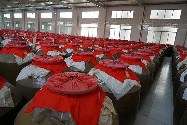 如何區(qū)別“純糧酒”和“勾兌酒”？教你3招辨別